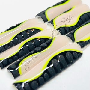 Stylish Black and Neon Green Women's Press on Nails